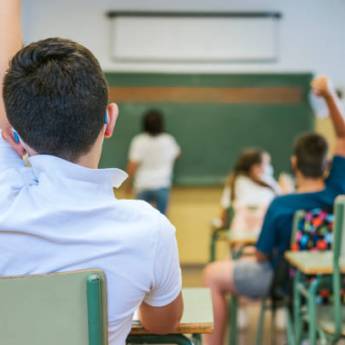 Comprar o produto de Professora particular  em Professores Particulares em Salto, SP por Solutudo