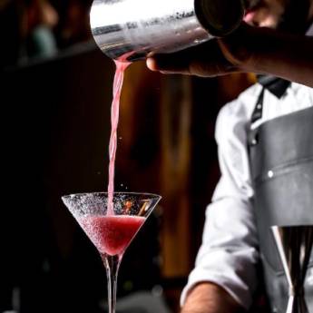 Comprar o produto de Bartender para Eventos sociais em Jundiaí e Região em Drinks em Jundiaí, SP por Solutudo