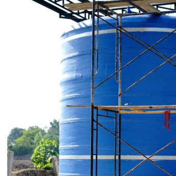 Comprar o produto de  Instalação de caixa d'água em Instalações - Reparos em Boituva, SP por Solutudo