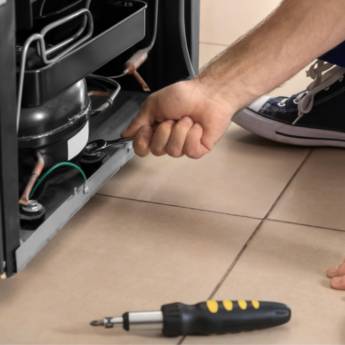 Comprar o produto de Manutenção de Refrigeração Rio de Janeiro (21) 97282-9287 em Refrigeração - Assistência Técnica em Rio de Janeiro, RJ por Solutudo