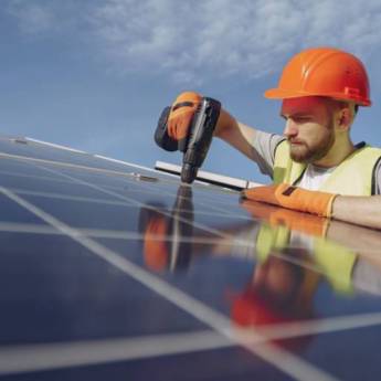 Comprar o produto de Empresa Especializada em Energia Solar​ em Energia Solar em Uberlândia, MG por Solutudo