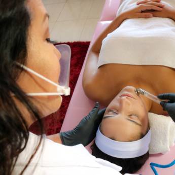 Comprar o produto de Revitalização Facial em Massagistas - SPA em São Pedro da Aldeia, RJ por Solutudo