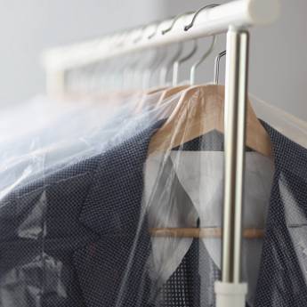 Comprar o produto de Lavagem de ternos e blazers em Lavanderias em Salvador, BA por Solutudo