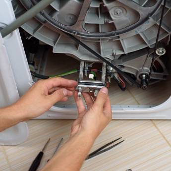 Comprar o produto de Conserto de secadora  em Assistência Técnica para Eletrônicos - Eletrodomésticos em São Paulo, SP por Solutudo