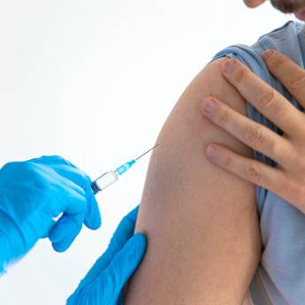 Comprar o produto de Aplicação de injetável em Farmácias em Carapicuíba, SP por Solutudo