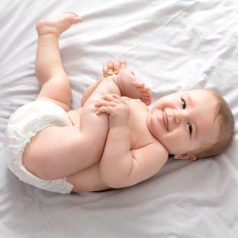 Comprar o produto de Fraldas em Farmácias em Carapicuíba, SP por Solutudo