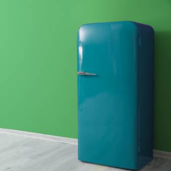 Comprar o produto de Conserto de geladeira em Instalação e Manutenção de Máquinas em Rio de Janeiro, RJ por Solutudo