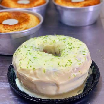 Comprar o produto de Bolo de Limão em Bolos em Mineiros, GO por Solutudo