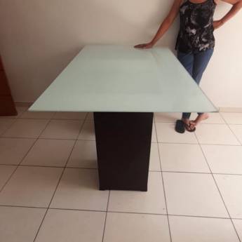 Comprar o produto de Tampo de mesa personalizado em vidro em Vidraçarias em Goiânia, GO por Solutudo