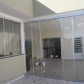 Comprar o produto de Portas e Janelas em Vidraçaria em Itapeva, MG por Solutudo