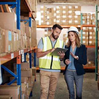 Comprar o produto de Auxiliar logístico  em Galpões Logísticos - Armazenamento em São Paulo, SP por Solutudo