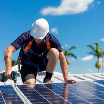 Comprar o produto de Vendas e instalação de usinas solar em Energia Solar em Rondonópolis, MT por Solutudo