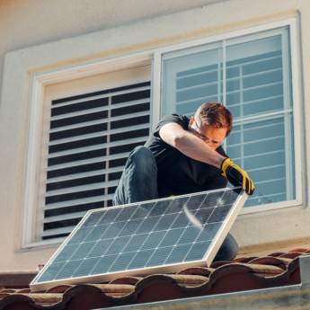 Comprar o produto de Empresa de Instalação de Energia Solar em Energia Solar em Niterói, RJ por Solutudo