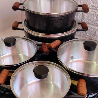 Comprar o produto de Panelas  em Panelas pela empresa Chama Dos Fogões em Campo Grande, MS por Solutudo