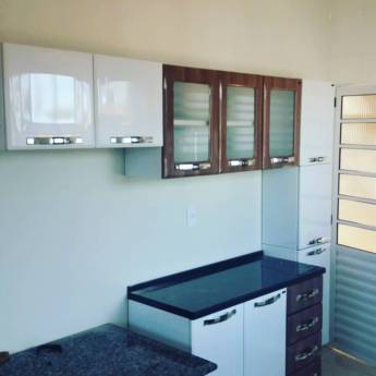 Comprar o produto de Montagem de armário de cozinha em Montadores de Móveis em São Manuel, SP por Solutudo