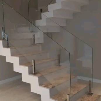 Comprar o produto de Corrimão em vidro  em Vidraçarias em Itapevi, SP por Solutudo