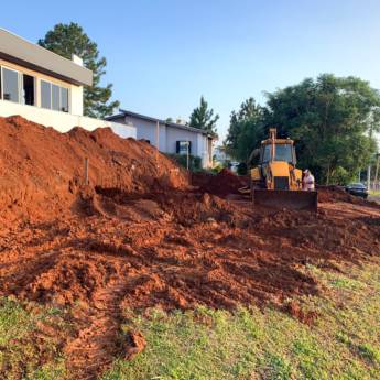 Comprar o produto de Caminhão Basculante em Terraplanagens em Ninho Verde II Eco Residence, SP por Solutudo