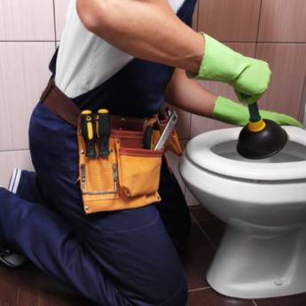 Comprar o produto de Desentupidora 24 horas  em Desentupidoras em Joinville, SC por Solutudo