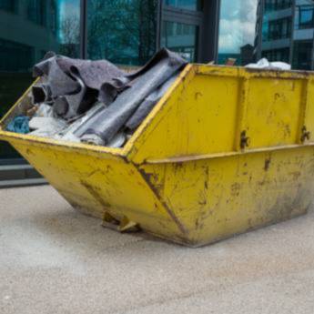 Comprar o produto de Caçamba Estacionária em Ninho Verde I | Praticidade e Economia em Caçambas pela empresa Disk Entulho em Ninho Verde I Eco Residence, SP por Solutudo