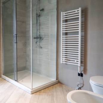 Comprar o produto de Box para banheiro em Vidraçarias em Florianópolis, SC por Solutudo