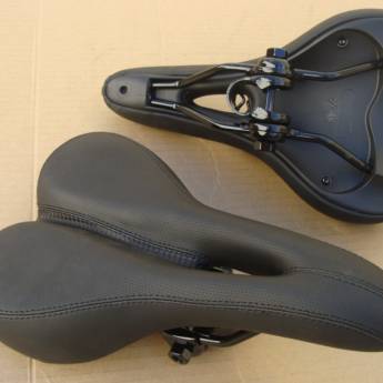 Comprar o produto de SELIM BANCO AIFEIT MTB COM CAVIDADE VAZADO CONFORTÁVEL COM CARRINHO E PROTETOR LATERAL em Peças  em Bauru, SP por Solutudo