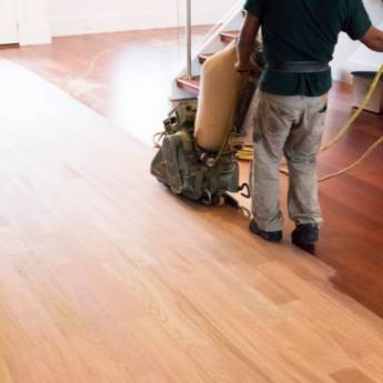 Comprar o produto de Lixamento de Assoalho em Pisos e Revestimentos em Cotia, SP por Solutudo