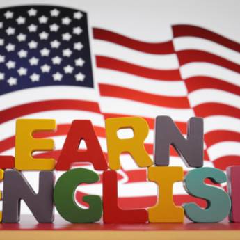 Comprar o produto de Aula de língua inglesa em grupo em Escolas de Idiomas em Marília, SP por Solutudo