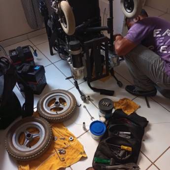 Comprar o produto de Conserto de cadeira de roda  em Cadeira de Rodas em São Paulo, SP por Solutudo