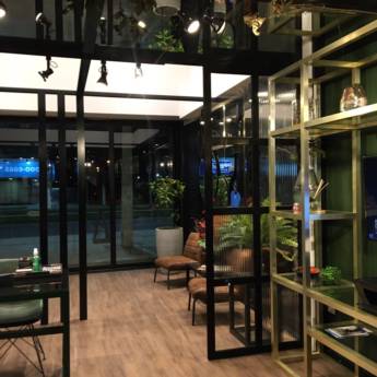 Comprar o produto de Showroom em Vidraçarias em Niterói, RJ por Solutudo
