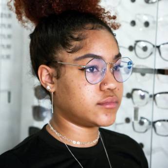 Comprar o produto de Óculos de Grau Feminino em Ótica em Goiânia, GO por Solutudo