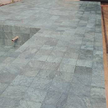 Comprar o produto de Limpeza e revitalização de piso de piscina  em Limpeza Pós-Obra em Bauru, SP por Solutudo