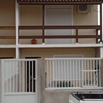 Comprar o produto de Esquadrias em Vidraçarias em Palhoça, SC por Solutudo