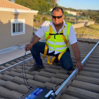 Comprar o produto de Energia Solar Híbrida em Energia Solar em Ribeirão Preto, SP por Solutudo