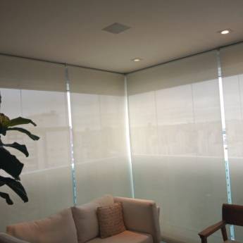 Comprar o produto de Limpeza de cortina e persiana  em Higienização e Lavagem de Cortinas - Persianas em São Paulo, SP por Solutudo