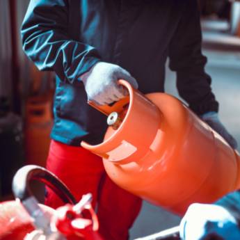 Comprar o produto de Botijão P13 em Gás em Ananindeua, PA por Solutudo