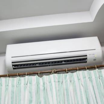 Comprar o produto de Instalação de ar condicionado  em Refrigeração - Assistência Técnica em Botucatu, SP por Solutudo