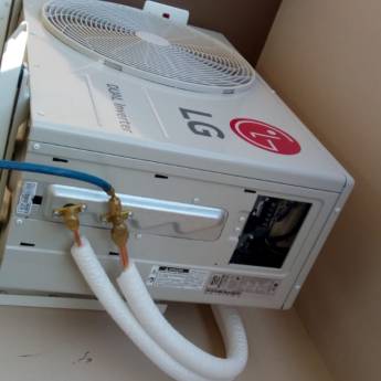 Comprar o produto de Carga de gás ar condicionado  em Ar Condicionado em Limeira, SP por Solutudo