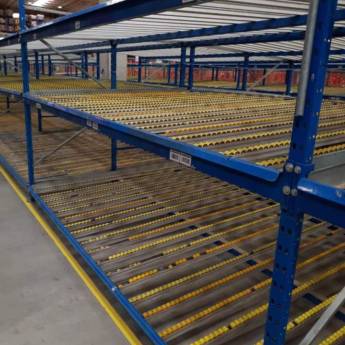 Comprar o produto de Flow Rack em Montagem de estruturas metálicas em Colombo, PR por Solutudo