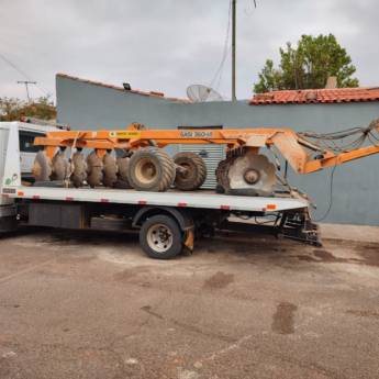Comprar o produto de Remoção de veículos pesados em Guinchos em Patos de Minas, MG por Solutudo