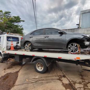 Comprar o produto de Guincho para veículos sinistrados em Guinchos em Patos de Minas, MG por Solutudo