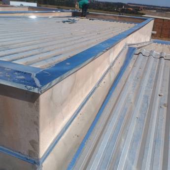 Comprar o produto de Especialista em Calhas - Solução Completa e Duradoura em São Manuel em Calhas - Inox em São Manuel, SP por Solutudo