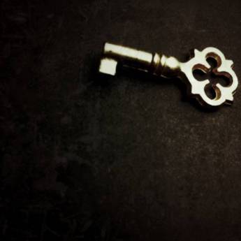 Comprar o produto de Cópias de chaves tetras e simples em Chaveiros em São Paulo, SP por Solutudo