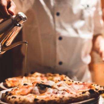 Comprar o produto de Especialista em pizzas em Pizzarias em São Paulo, SP por Solutudo