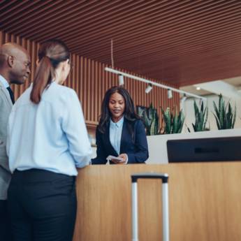 Comprar o produto de Terceirização de serviços em Serviços de Portaria e Limpeza em São Paulo, SP por Solutudo