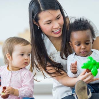 Comprar o produto de Cuidador de crianças em Enfermeiros e Cuidadores em São Paulo, SP por Solutudo