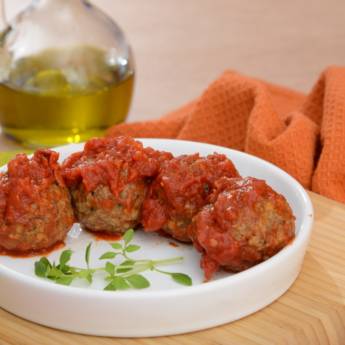 Comprar o produto de Almôndegas com molho de tomate em Bovino em Bauru, SP por Solutudo