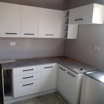 Comprar o produto de Montador de móveis de cozinha em Montadores de Móveis em Trindade, GO por Solutudo