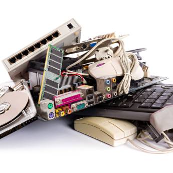 Comprar o produto de Compra de lote de Eletrônicos em Reciclagem em São Paulo, SP por Solutudo