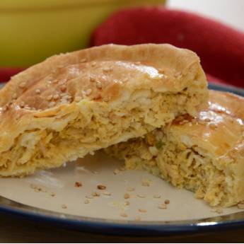 Comprar o produto de Torta de frango com catupiry em Tortas em Bauru, SP por Solutudo