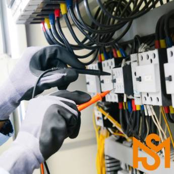 Comprar o produto de Instalação elétrica residencial  em Instalação Elétrica em Curitiba, PR por Solutudo